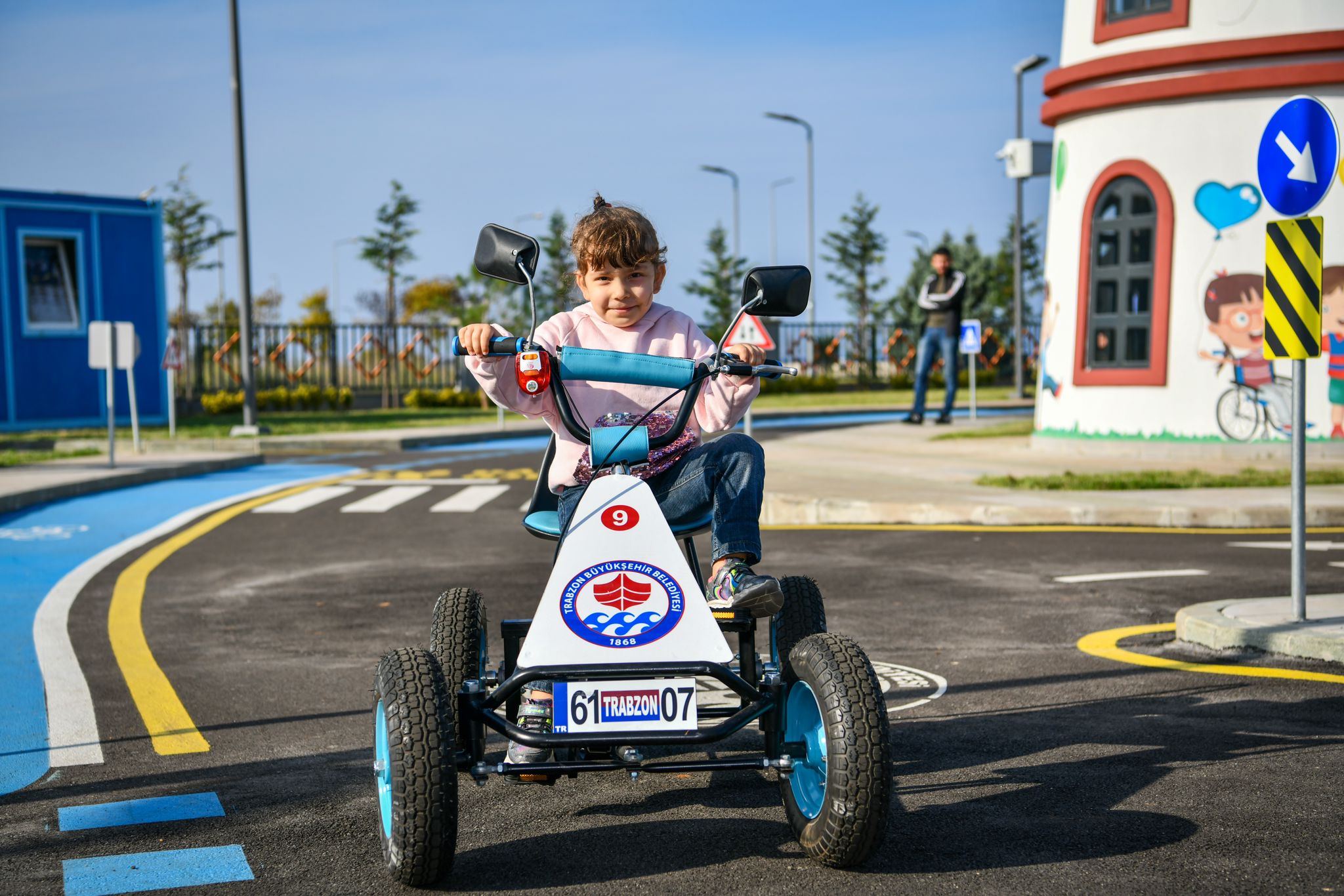 Trabzon'da baba-çocuk trafik eğitimine katıldı