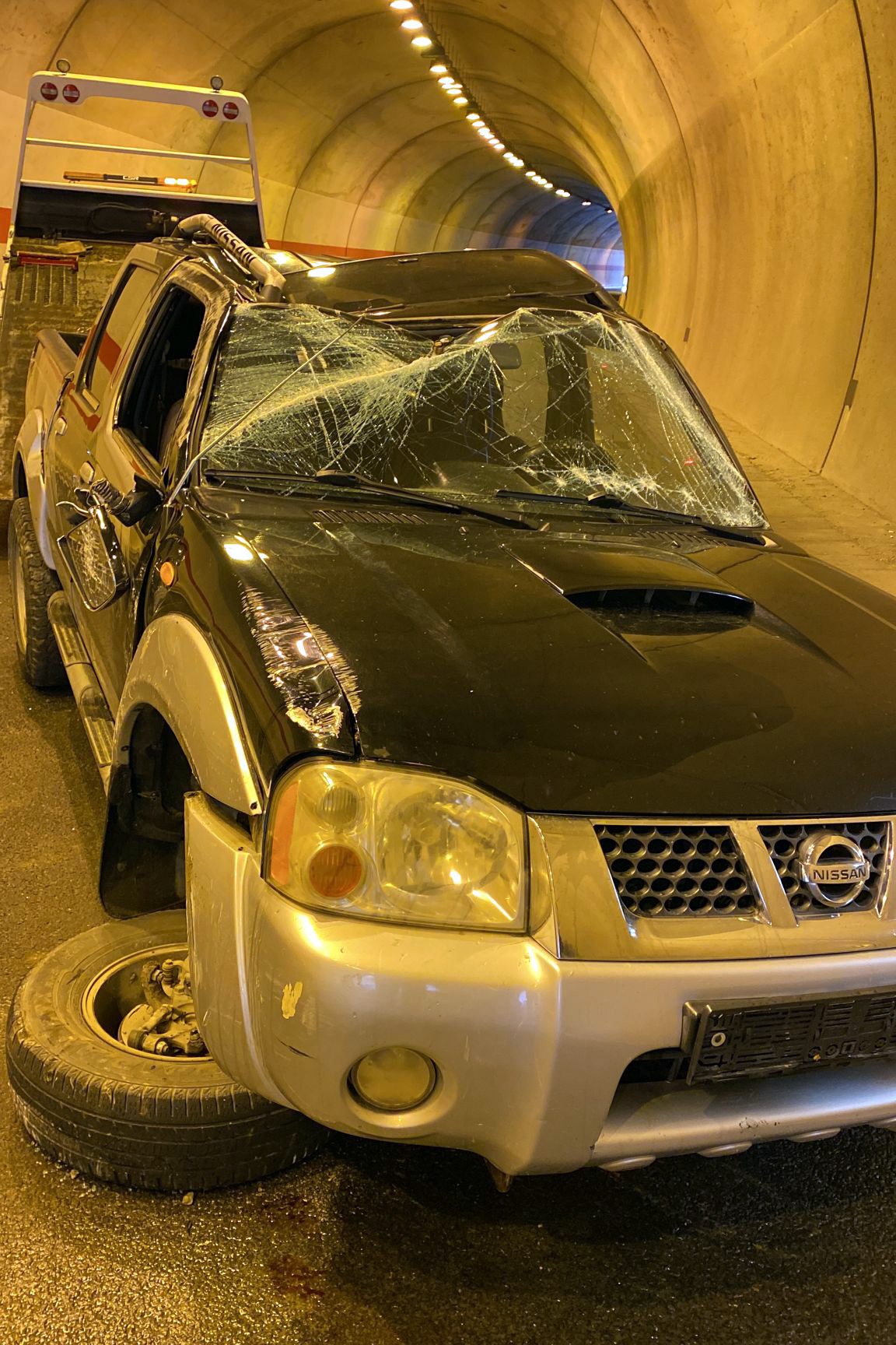 Gümüşhane-Trabzon karayolundaki gizli buzlanma kazalara neden oldu: 6 yaralı