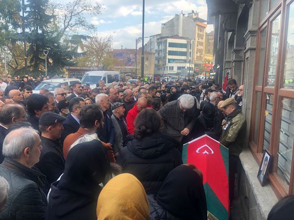 Trabzon Basınının acı günü! Meslektaşları Cevat Kol’a veda etti