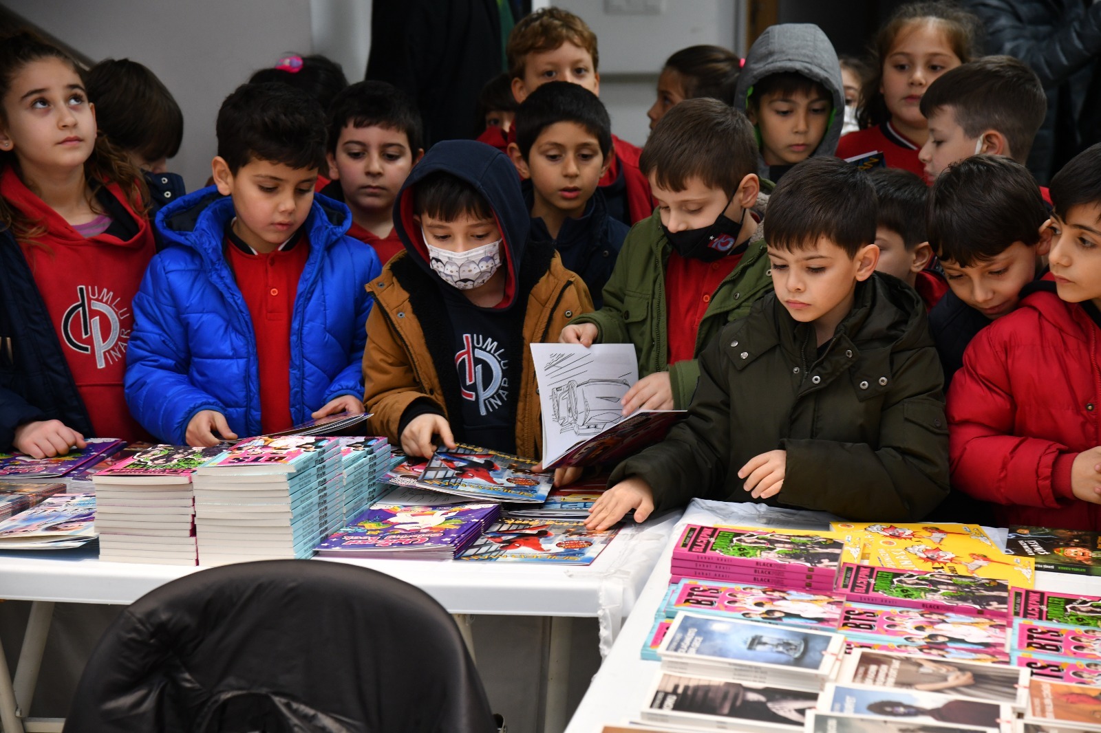 Trabzon'da öğrenciler ‘Kitap Günleri’ne akın etti