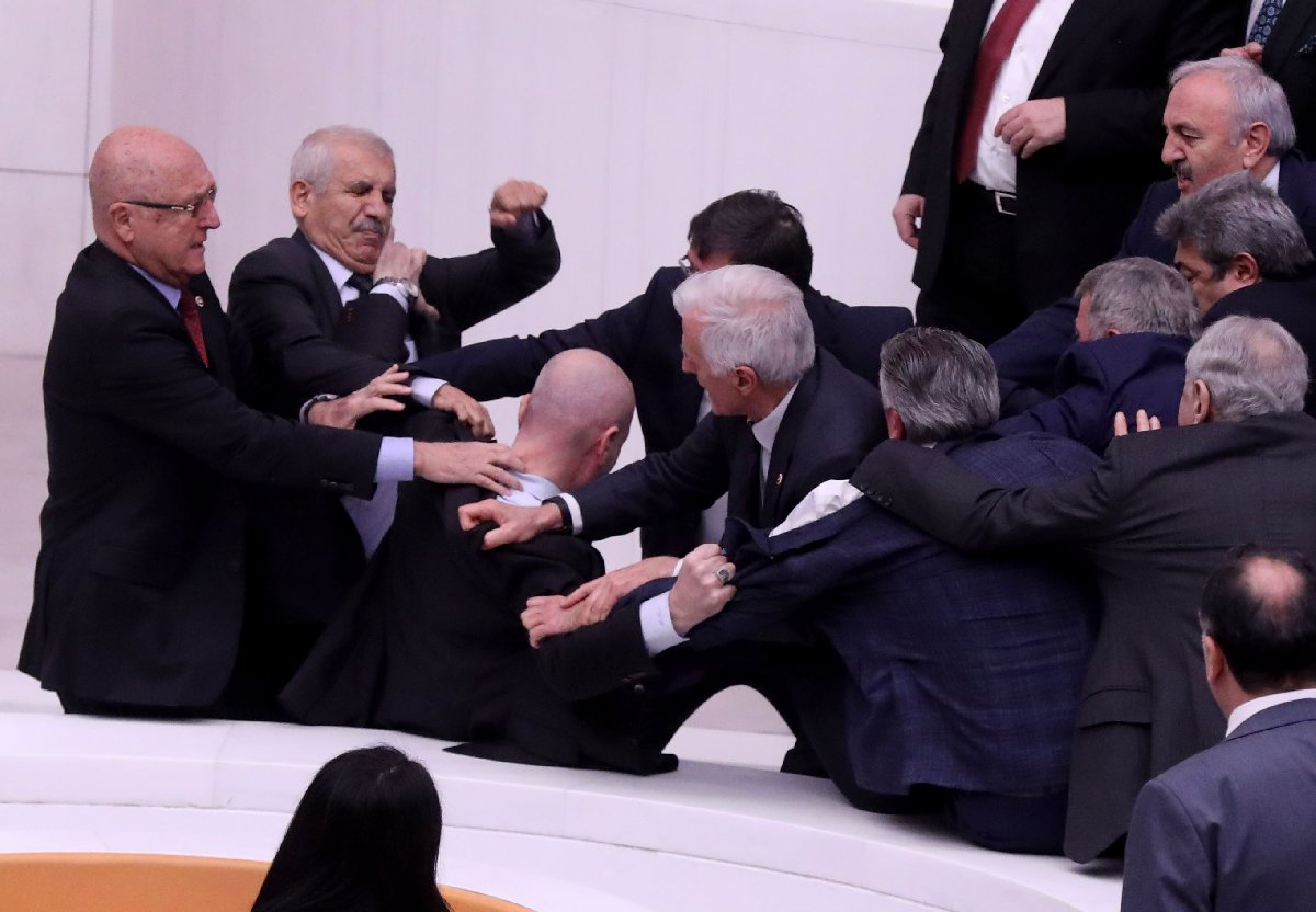 TBMM’de Kavga! Trabzon Milletvekili'ne yumruklu saldırı