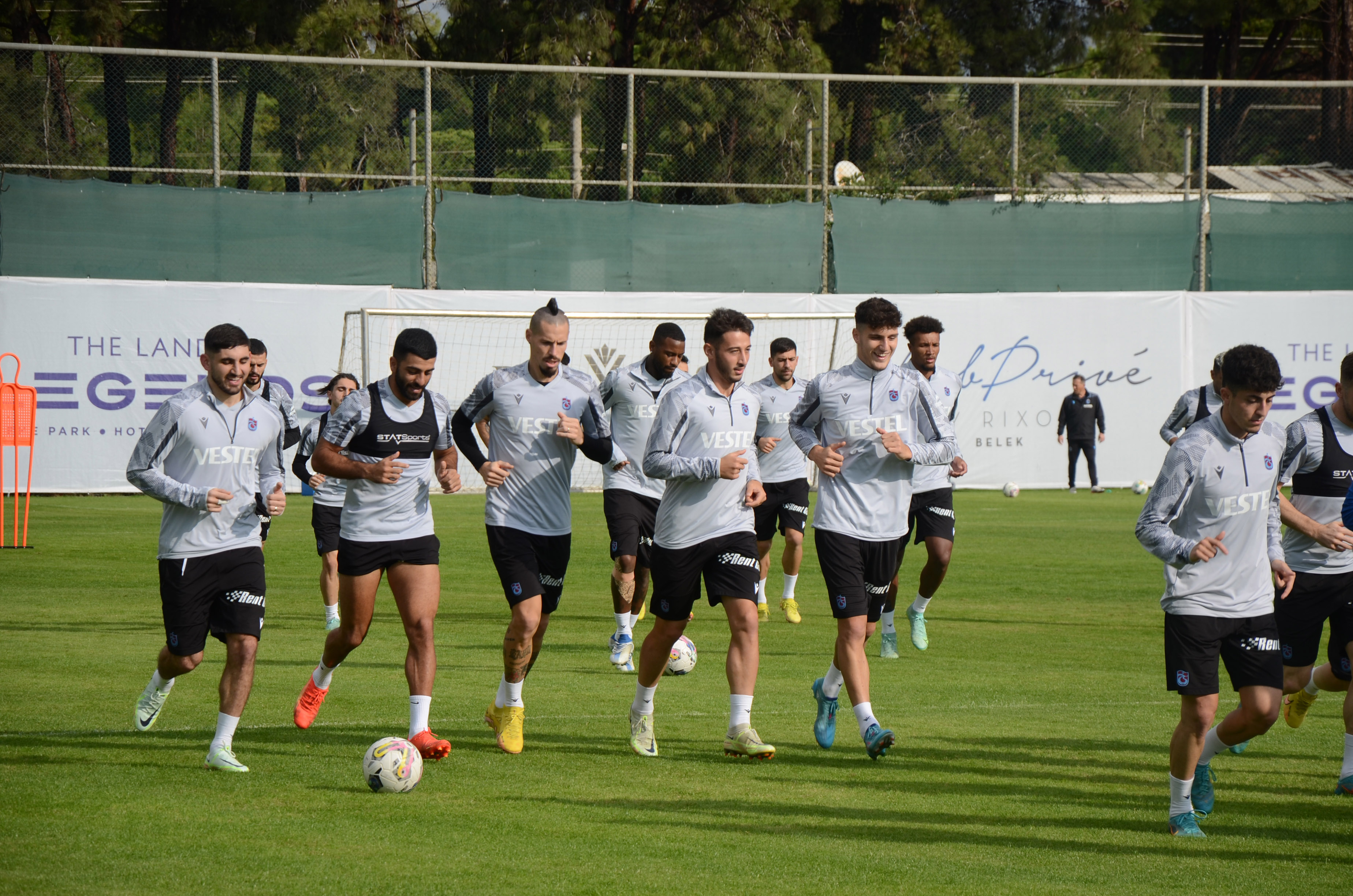 Trabzonspor’un Antalya kampı devam ediyor