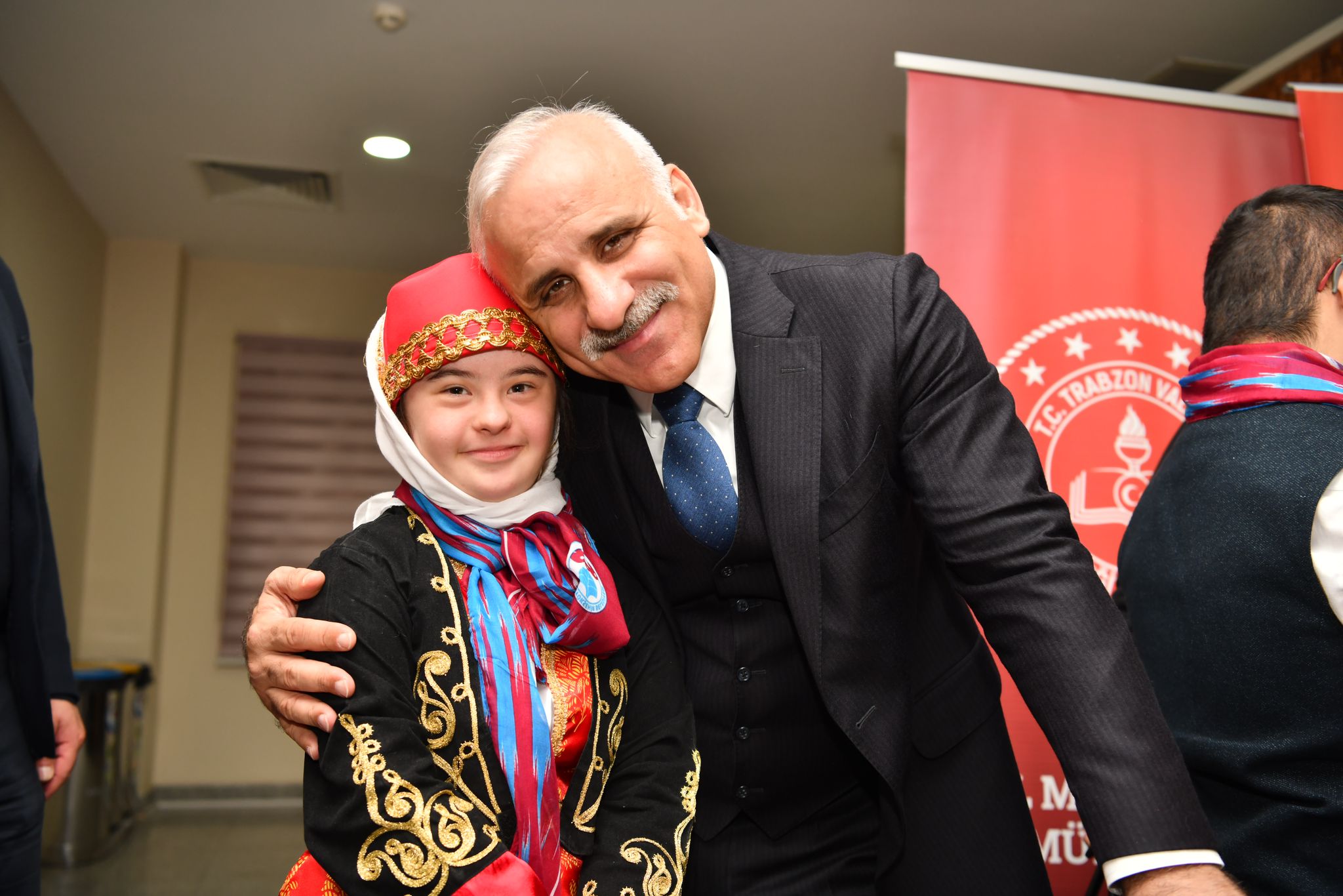 Trabzon'da "Engelleri Birlikte Aşıyoruz" programına yoğun ilgi