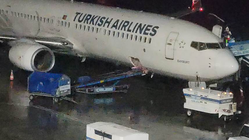 Trabzon Havalimanı'nda uçakta bomba araması!