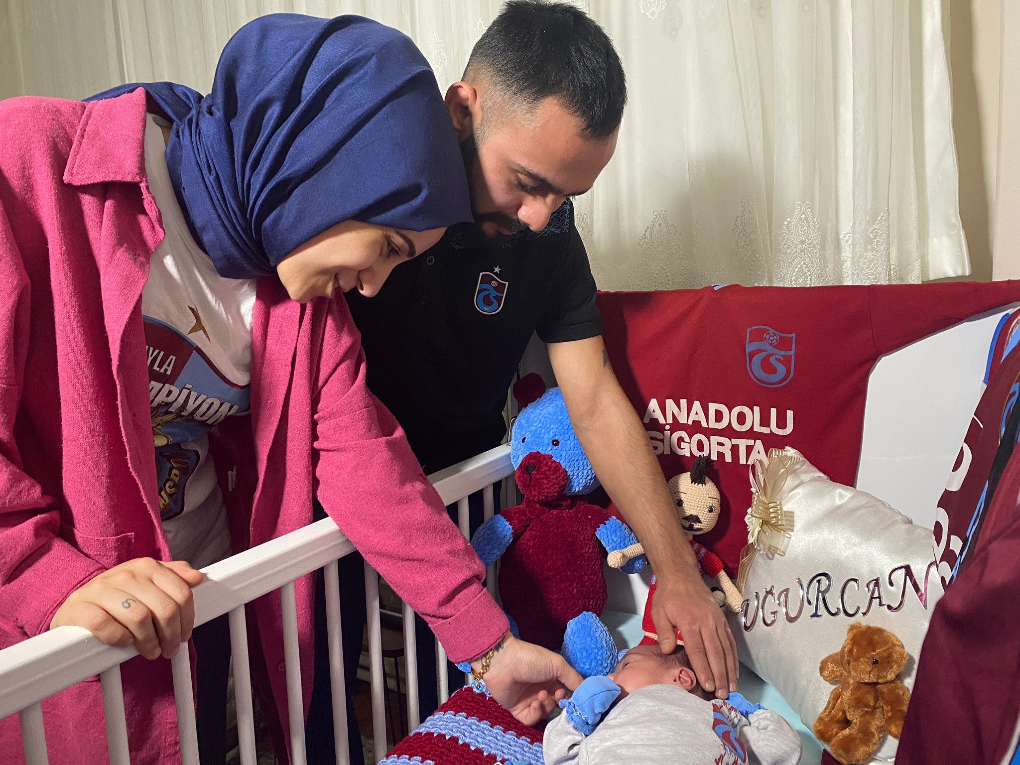 Trabzonsporlu fanatik çift çocuğuna yıldız oyuncunun adını koydu