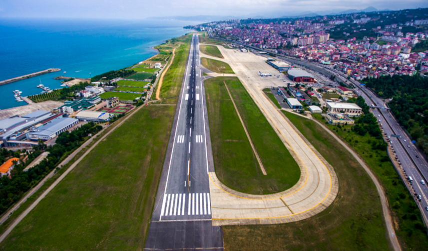 Trabzon Havalimanı'nda kıyı erozyonu tehlikesi! Profesörden flaş açıklama
