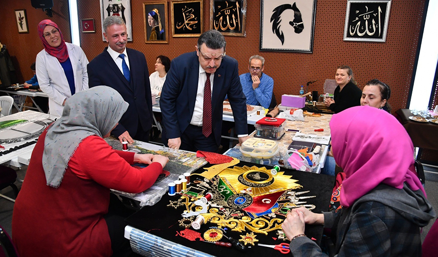 Trabzon'da meslek edindirme, kültür ve sanat kurslarına yoğun ilgi