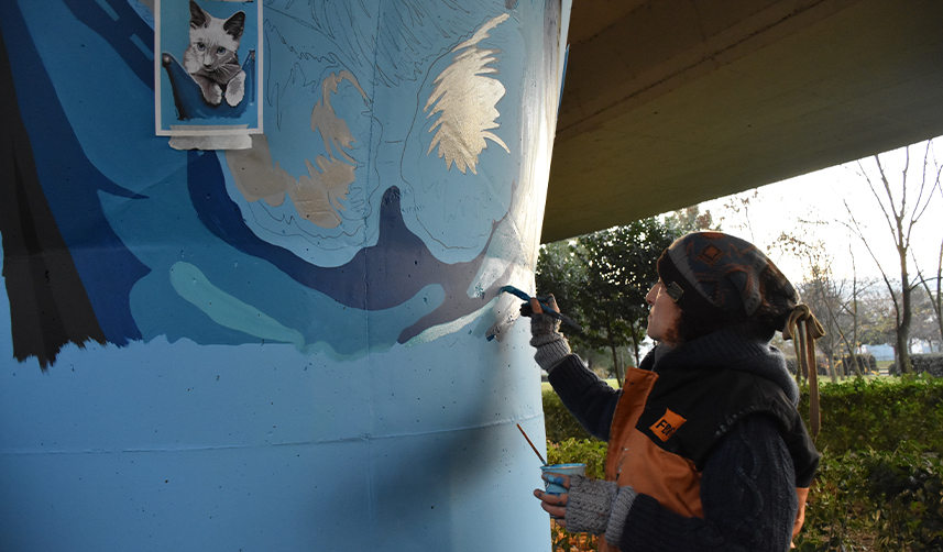 Trabzonlu-ressamlar-fırçalarıyla-kentin-duvarlarını-renklendiriyor