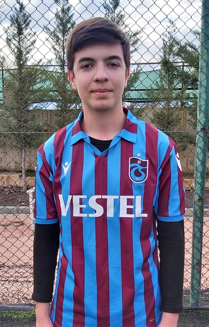Trabzonspor'a genç yetenek! Kulüp efsanesini örnek gösterdi