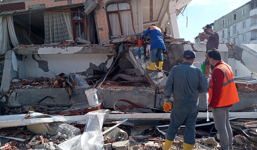 Trabzon'da uzmanından deprem molozları hakkında açıklama: Ekonomiye geri kazandırılması lazım