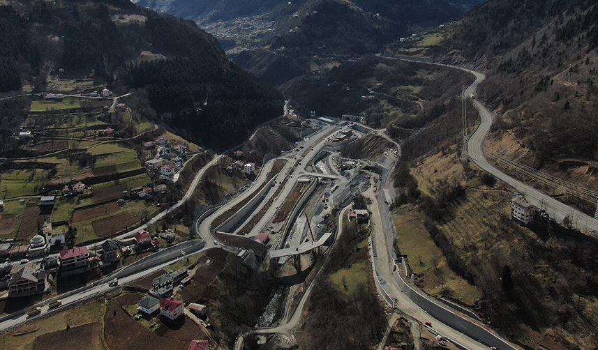 Trabzon'da Zigana Tüneli açılışı için gün sayıyor