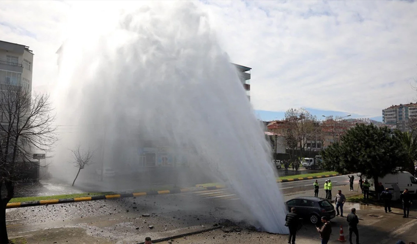 Trabzon'da patlayan su hattının verdiği hasarın maliyeti belli oldu!