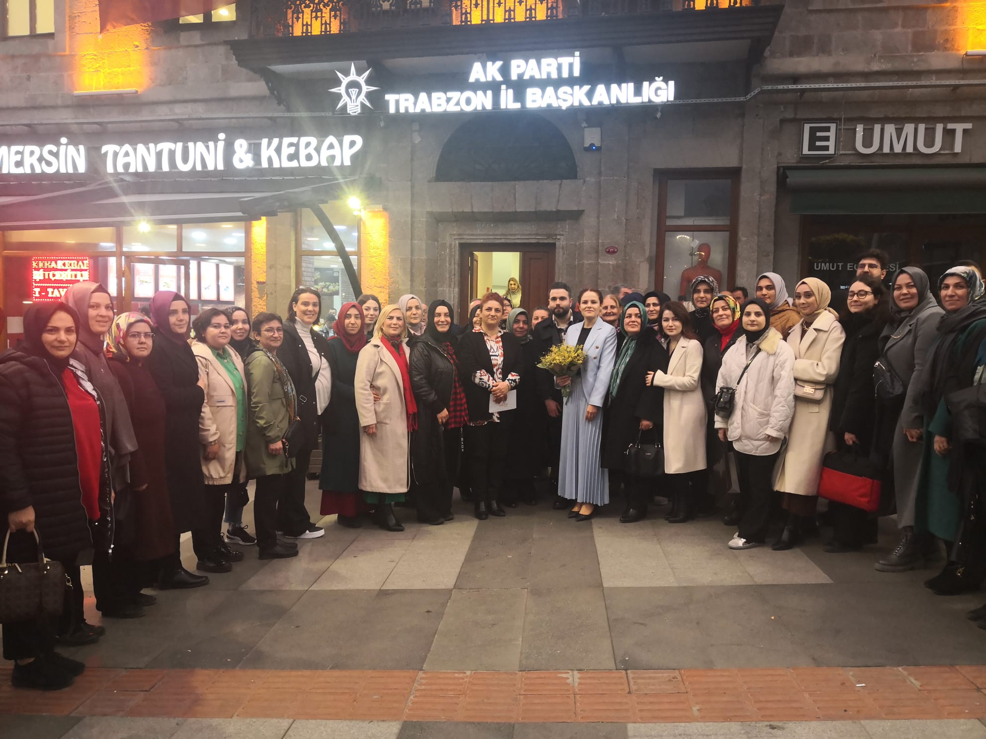 Trabzon AK Parti Kadın Kolları Başkanı Meryem Sürmen milletvekili aday adaylığını açıkladı