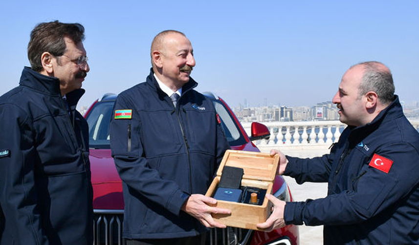 Azerbaycan Cumhurbaşkanı İlham Aliyev Togg'u teslim aldı