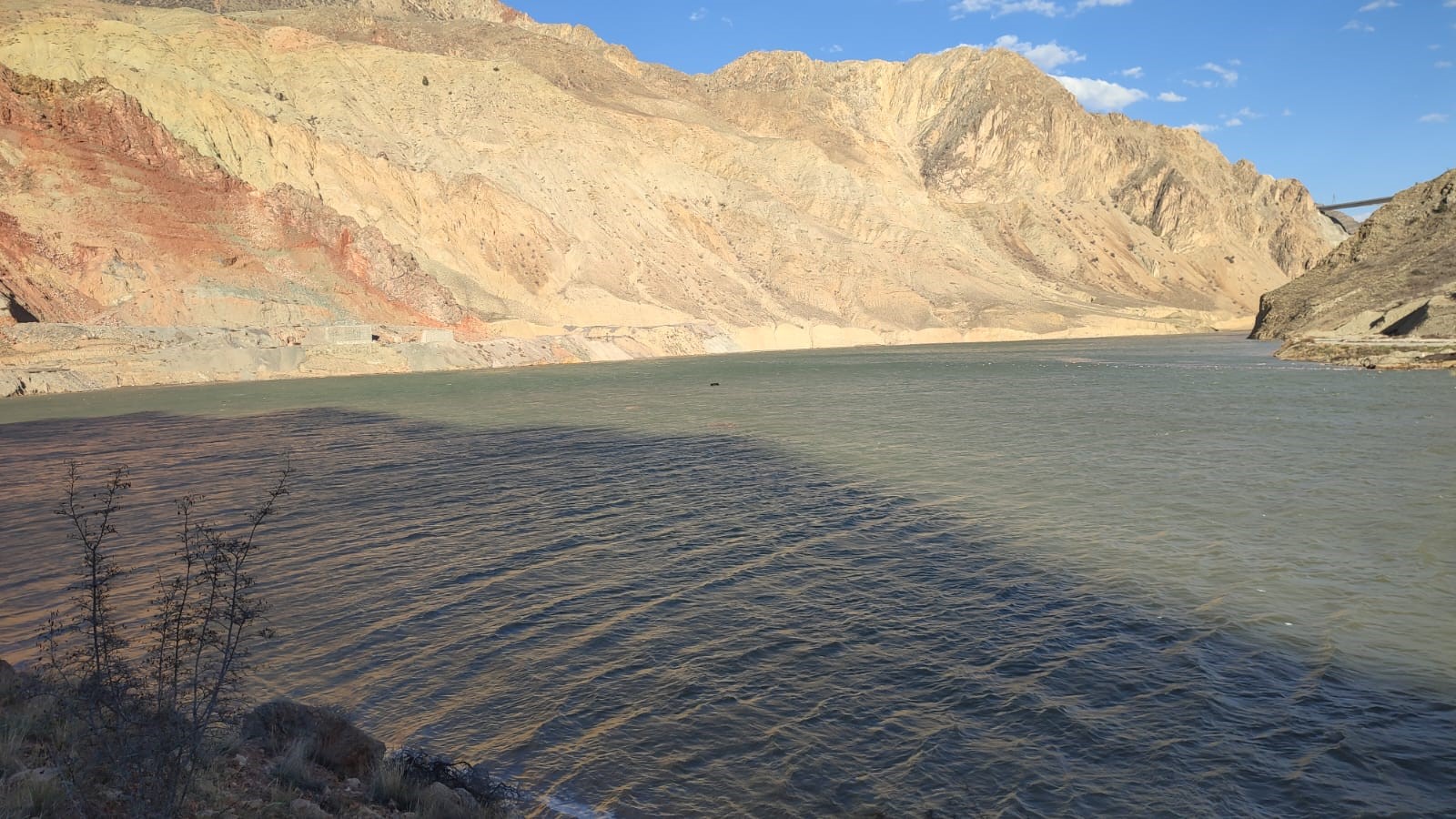 Yusufeli baraj suları Erzurum sınırına dayandı