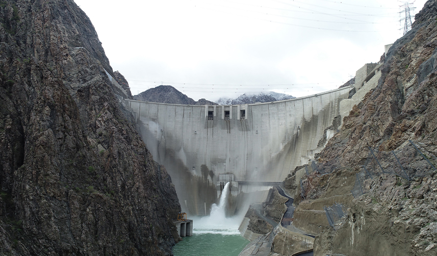 Yusufeli Barajı'nda su seviyesinin yüksekliği 106 metreyi aştı