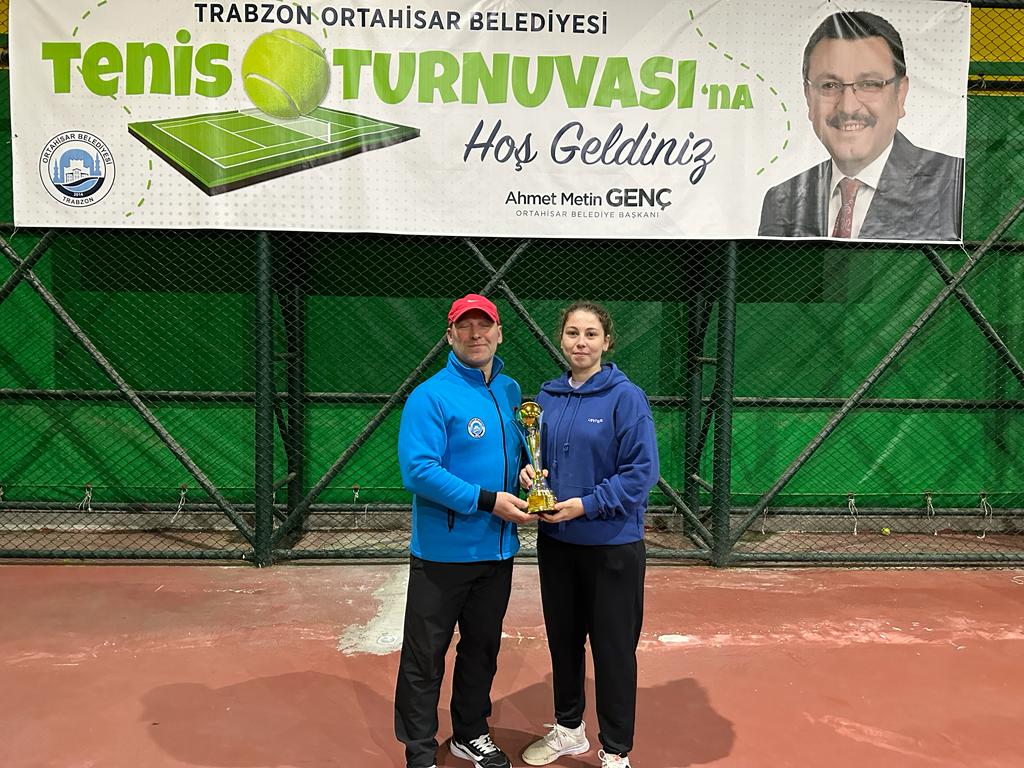 Trabzon'da Tenis Turnuvası’nda şampiyonlar belli oldu 