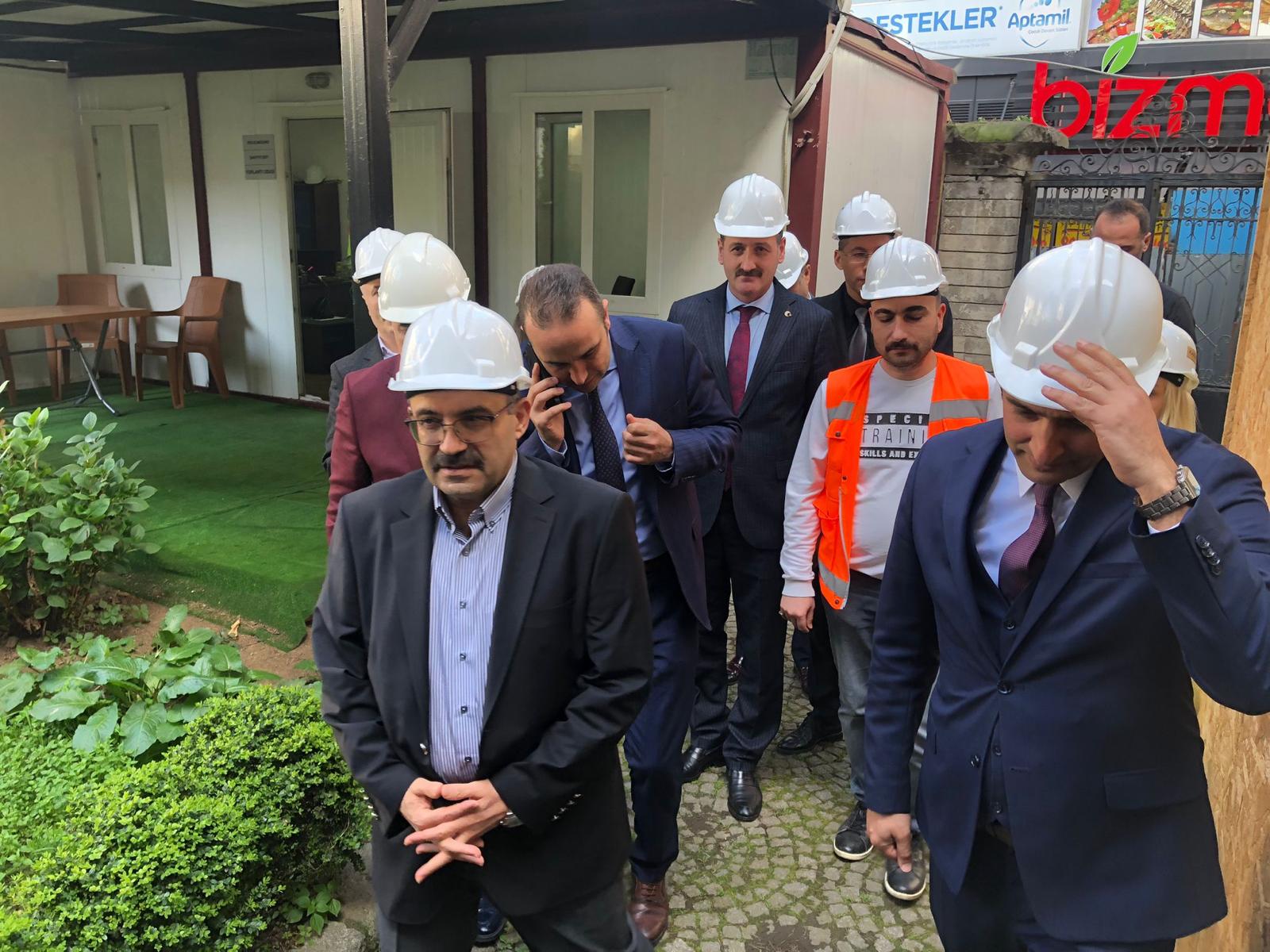 Trabzon valisi İsmail Ustaoğlu tadilatı süren Kostaki konağı’nda incelemelerde bulundu! İşte tamamlanacağı tarih