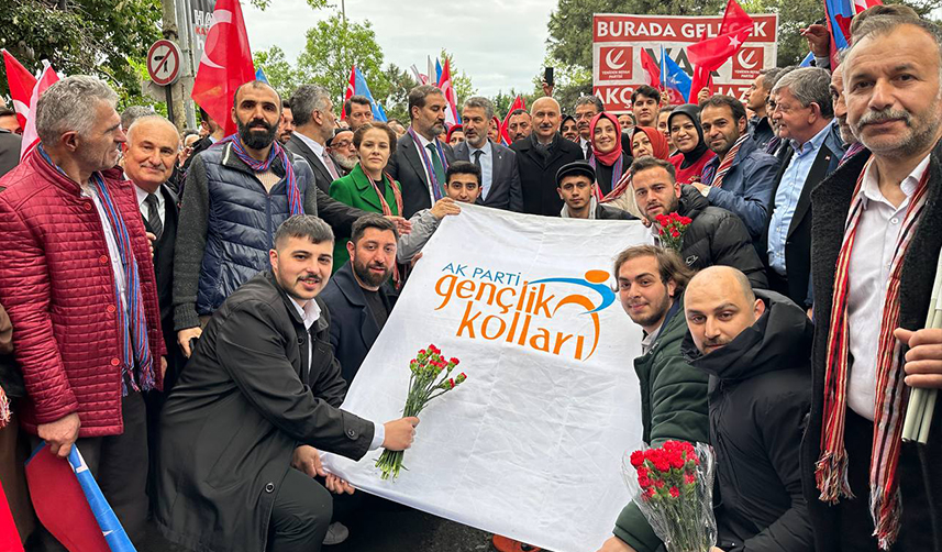 AK Parti Trabzon Milletvekili adayı Bakan Karaismailoğlu: "Sandık, oy namustur"