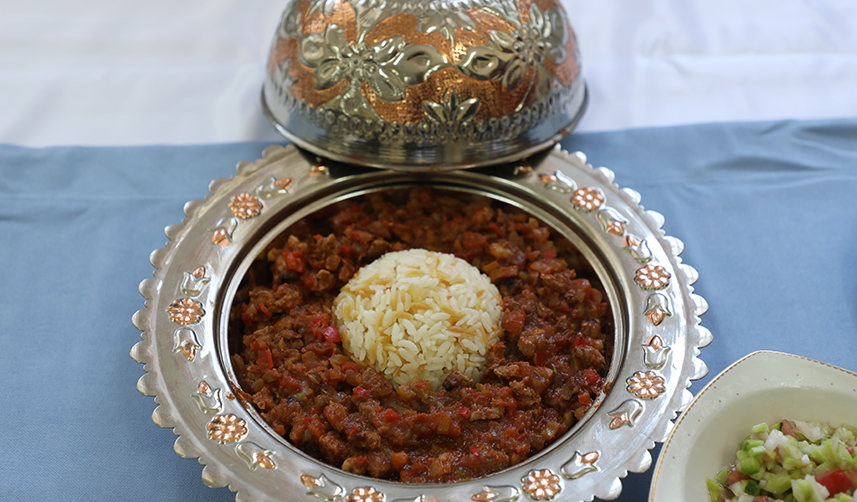 Rize'de 'Öğretmenim Mutfakta' yemek yarışması yapıldı