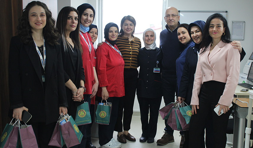 Trabzon Özel İmperial Hastanesi'nde hemşireler günü kutlandı