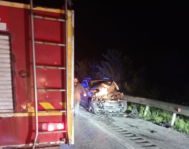 Trabzon plakalı araç Çorum'da kaza yaptı! 4 yaralı