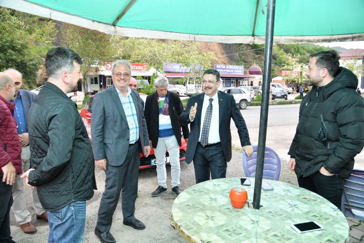 Trabzon'da Başkan Genç, kırsal mahallelerde vatandaşları dinledi (7)
