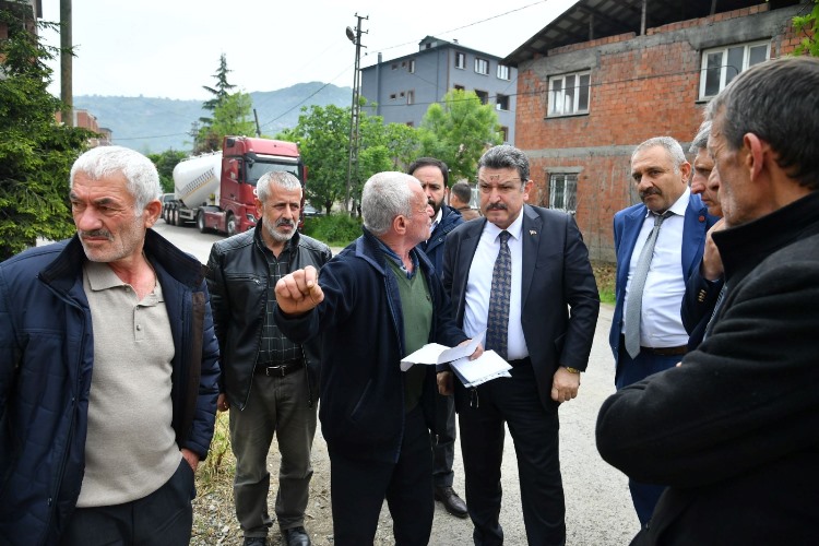 Trabzon'da Başkan Genç, kırsal mahallelerde vatandaşları dinledi (8)