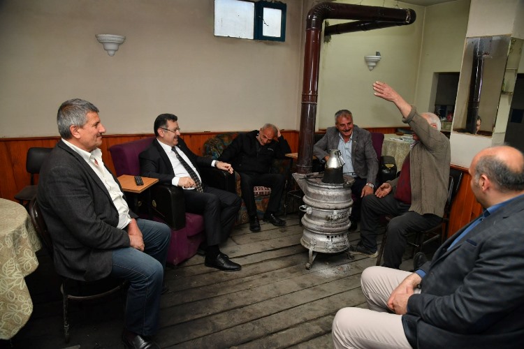 Trabzon'da Başkan Genç, kırsal mahallelerde vatandaşları dinledi (9)