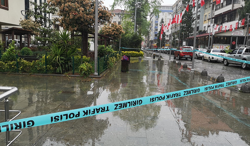 Trabzon'da bomba paniği! Çöp kutusu güvenlik çemberine alındı